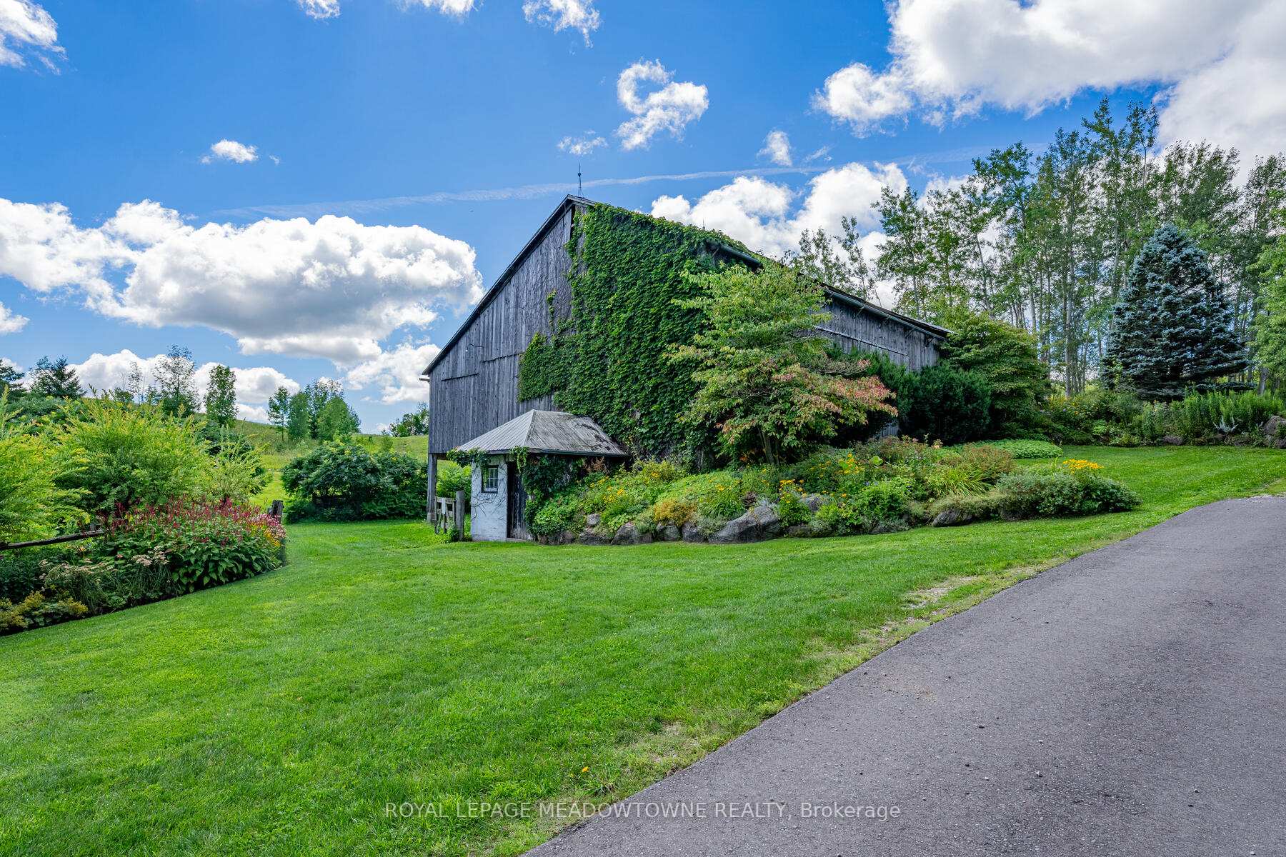 Photo 18 of 5886 Third Line, Erin, Rural Erin — HOMEH