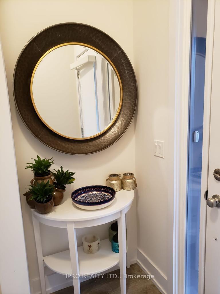 Photo 3 of Unit 8, 115 Shoreview Place, Hamilton, Lakeshore — HOMEH