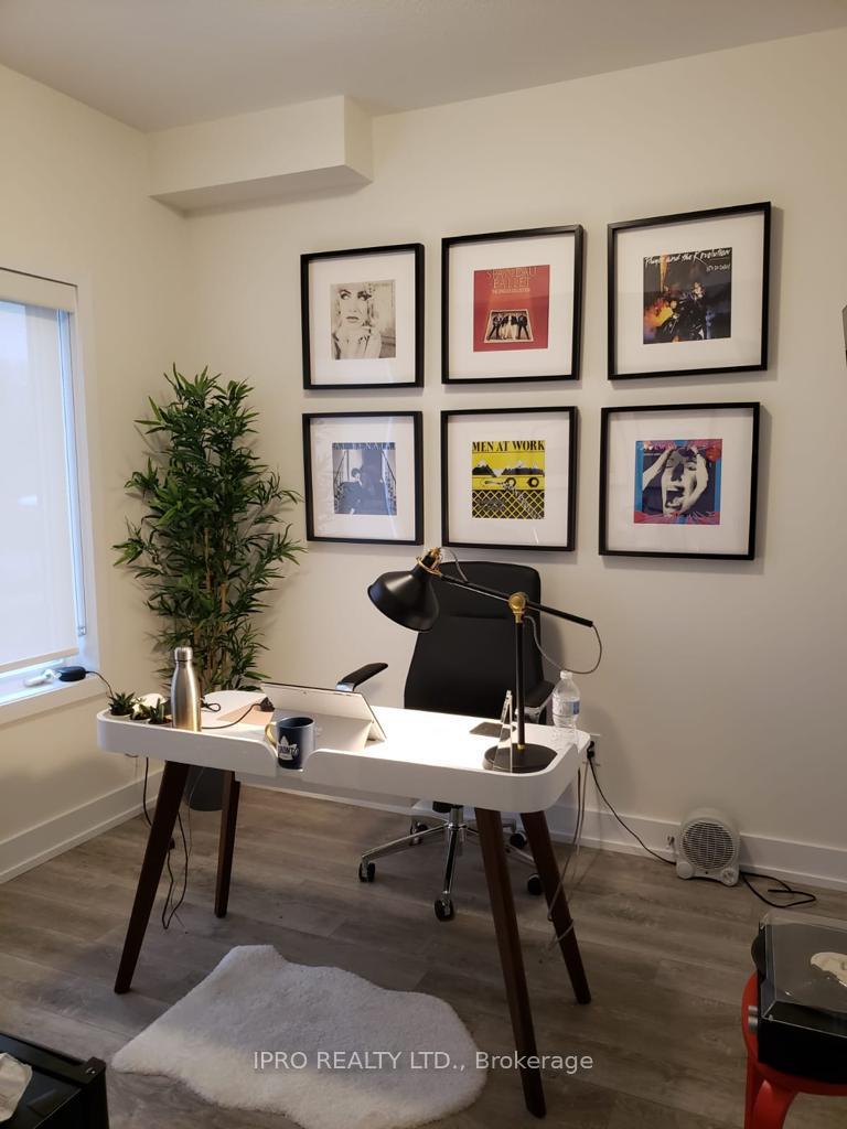 Photo 5 of Unit 8, 115 Shoreview Place, Hamilton, Lakeshore — HOMEH