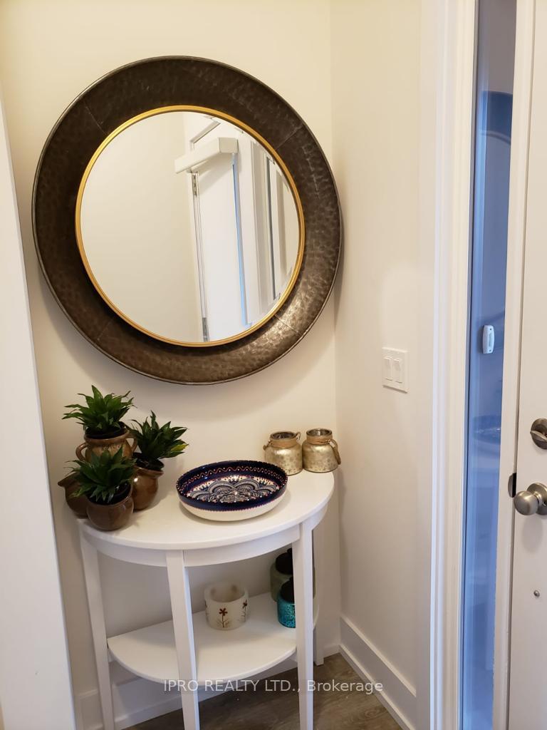 Photo 7 of Unit 8, 115 Shoreview Place, Hamilton, Lakeshore — HOMEH
