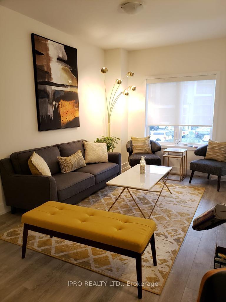 Photo 12 of Unit 8, 115 Shoreview Place, Hamilton, Lakeshore — HOMEH
