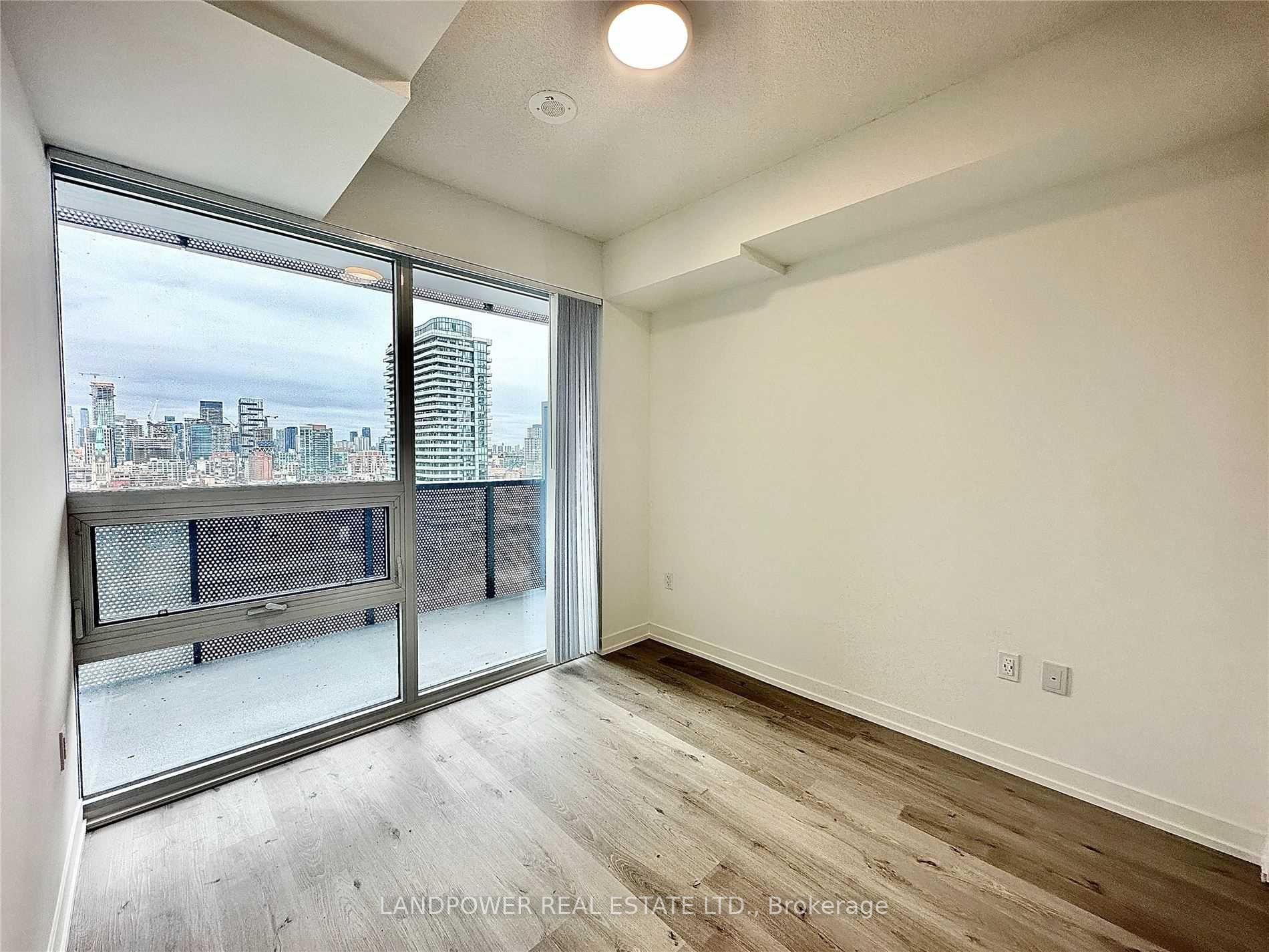 Photo 7 of Unit 2001, 138 Downes Street, Toronto, Waterfront Communities — HOMEH