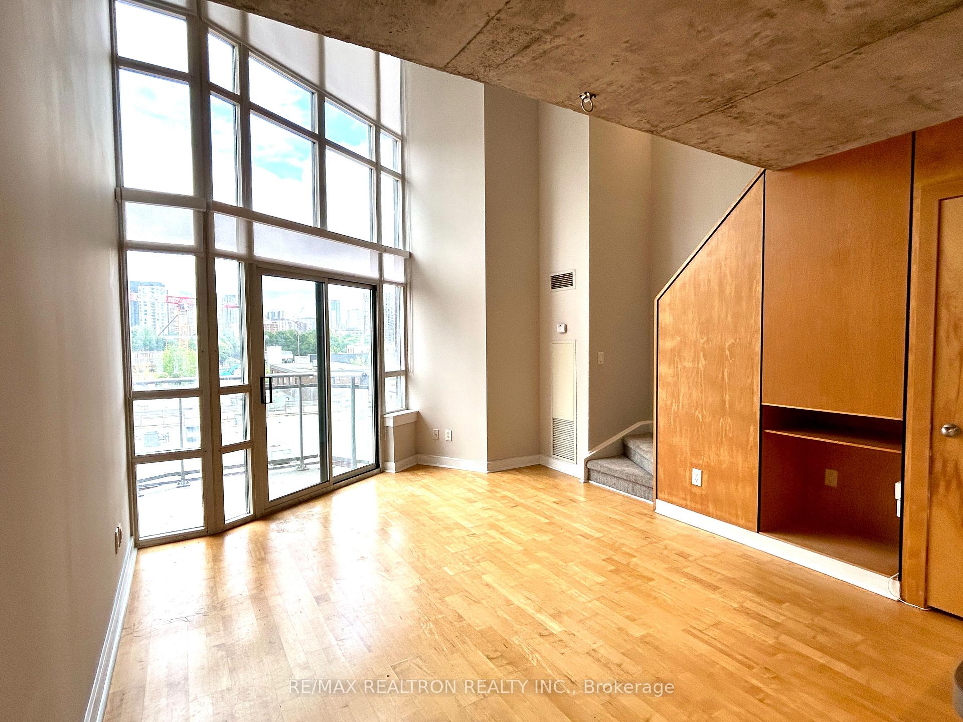 Photo 3 of Unit 609, 255 Richmond Street E, Toronto, Moss Park — HOMEH