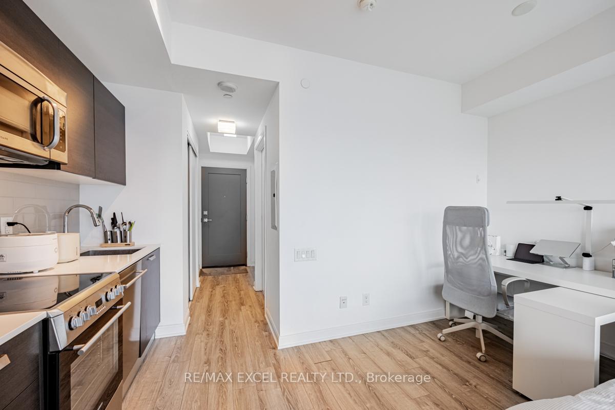 Photo 8 of Unit 3407, 42 Charles Street E, Toronto, Church-Yonge Corridor — HOMEH