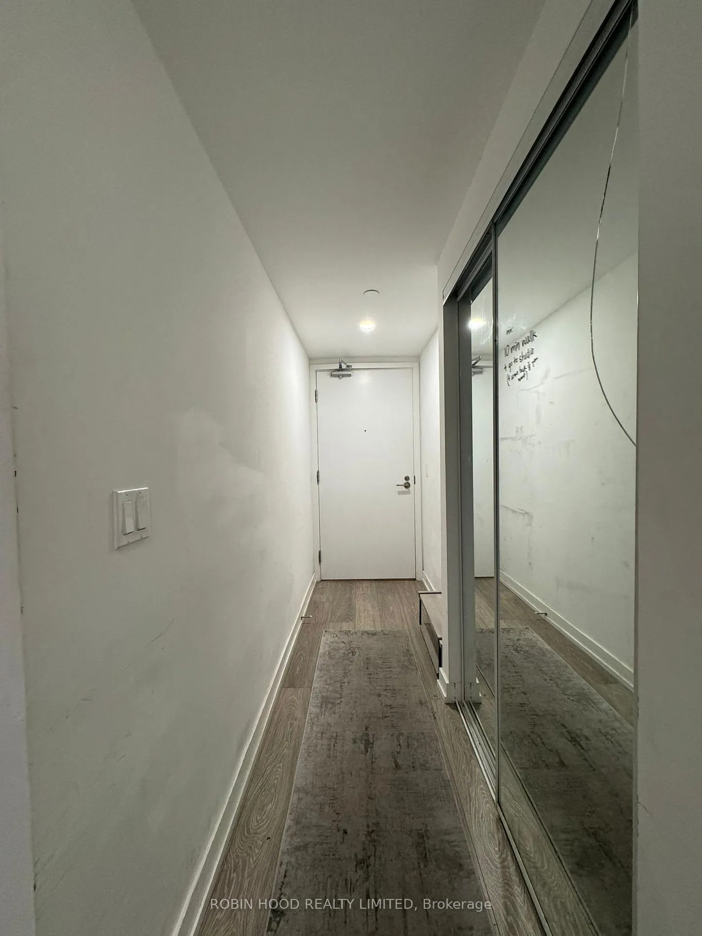 Photo 4 of Unit 1811, 19 Western Battery Road, Toronto, Niagara — HOMEH