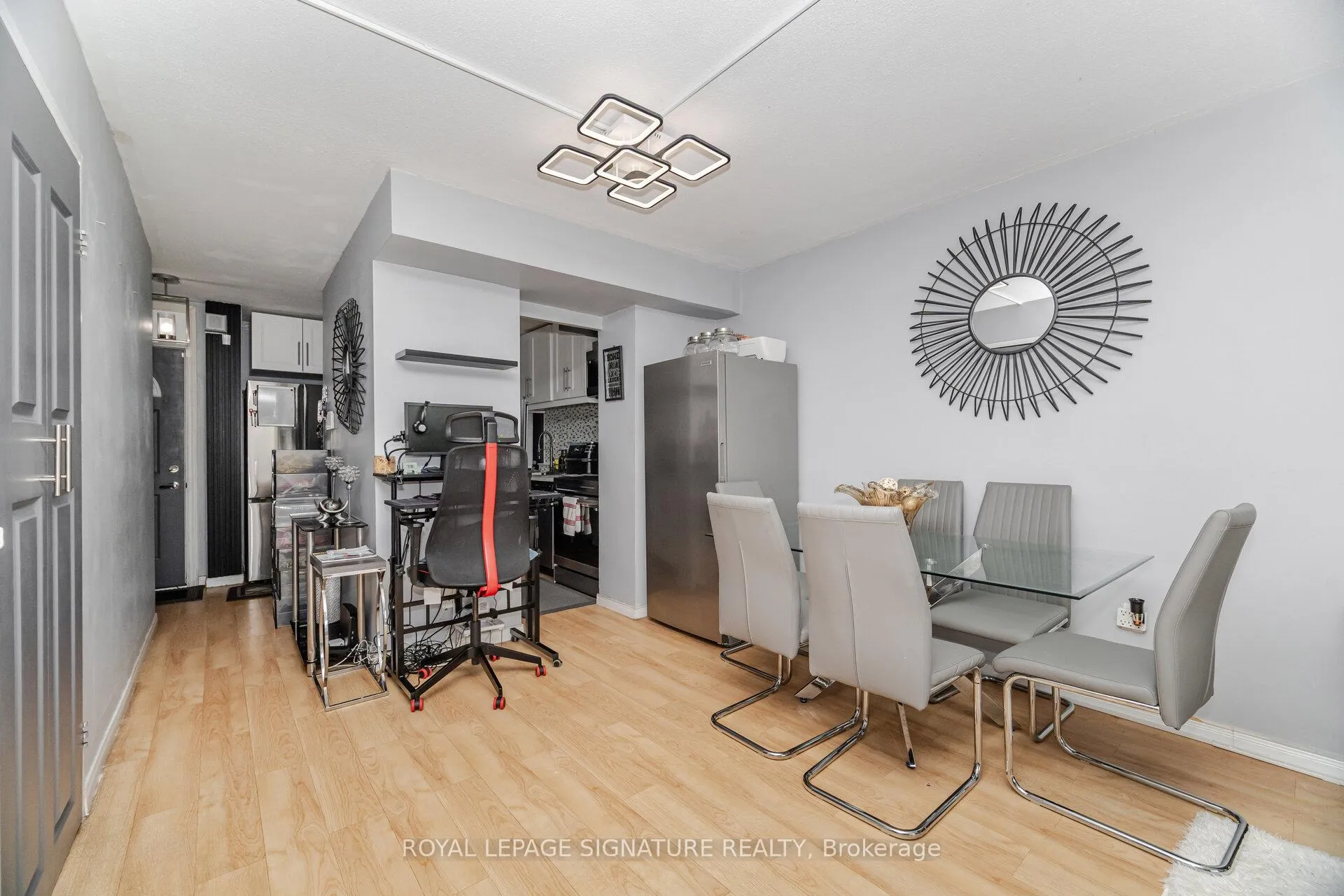 Photo 15 of Unit 447, 350 Quigley Road, Hamilton, Vincent — HOMEH