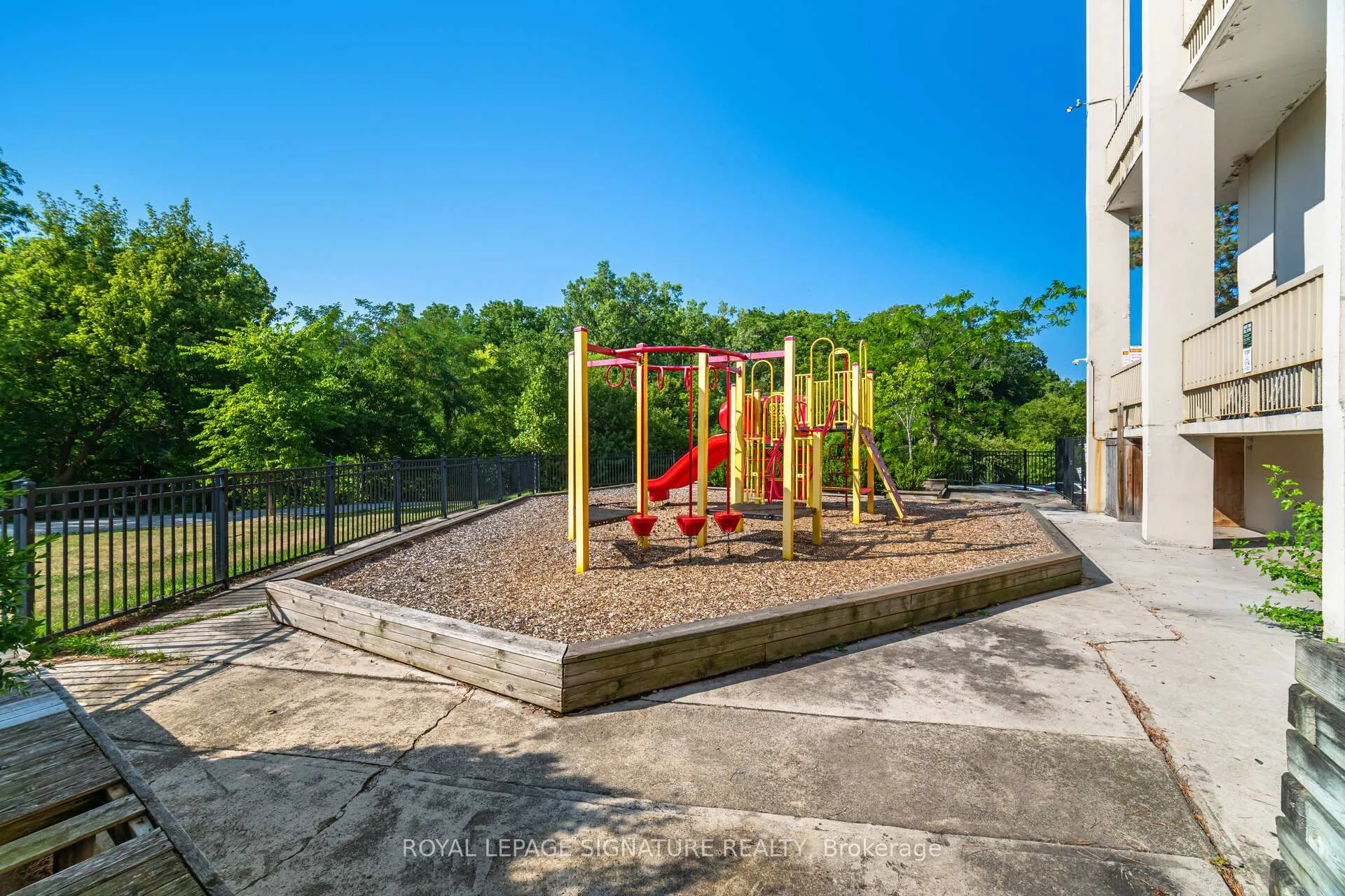 Photo 42 of Unit 447, 350 Quigley Road, Hamilton, Vincent — HOMEH