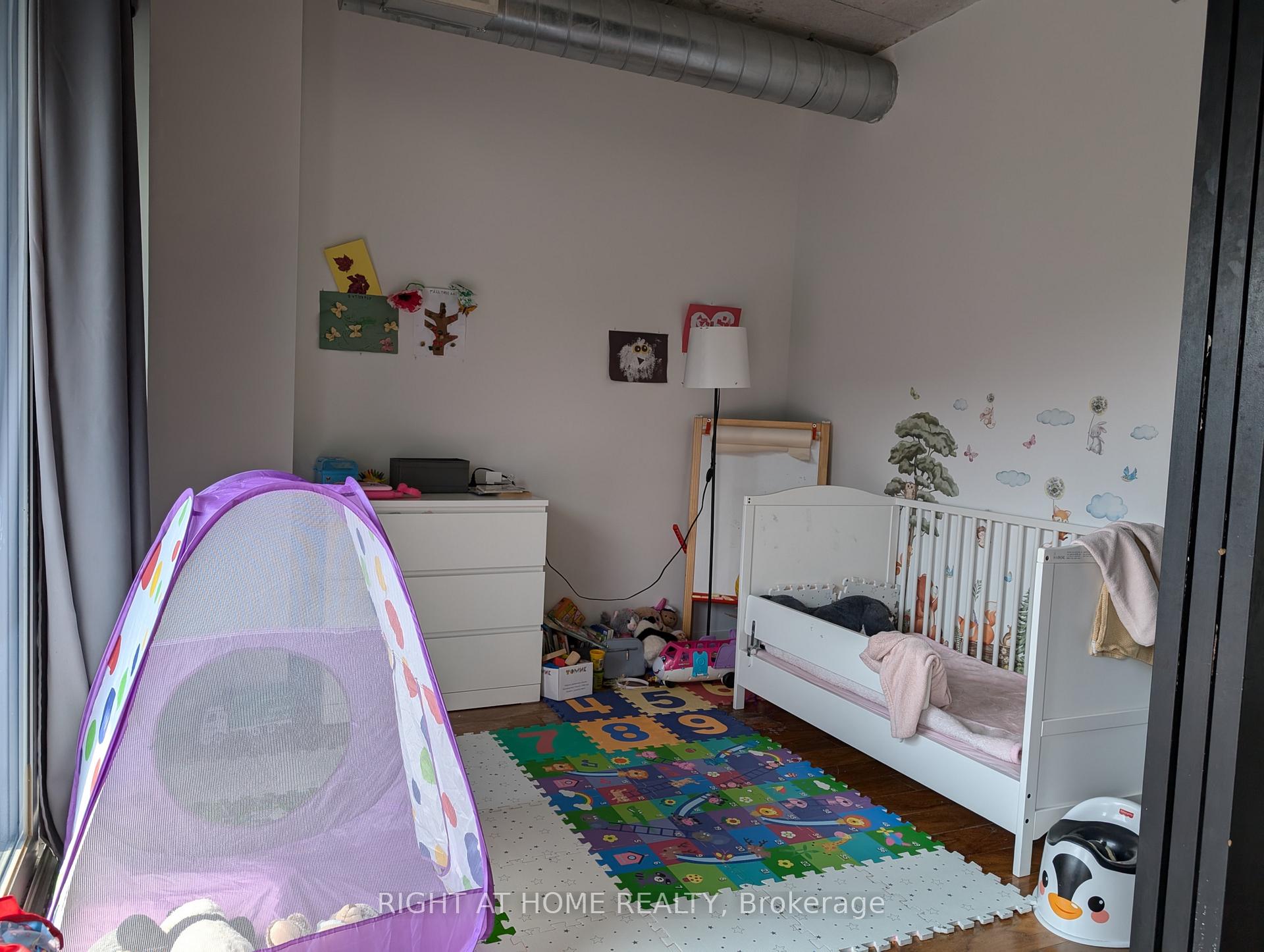 Photo 7 of Unit 618, 32 Trolley Crescent, Toronto, Moss Park — HOMEH