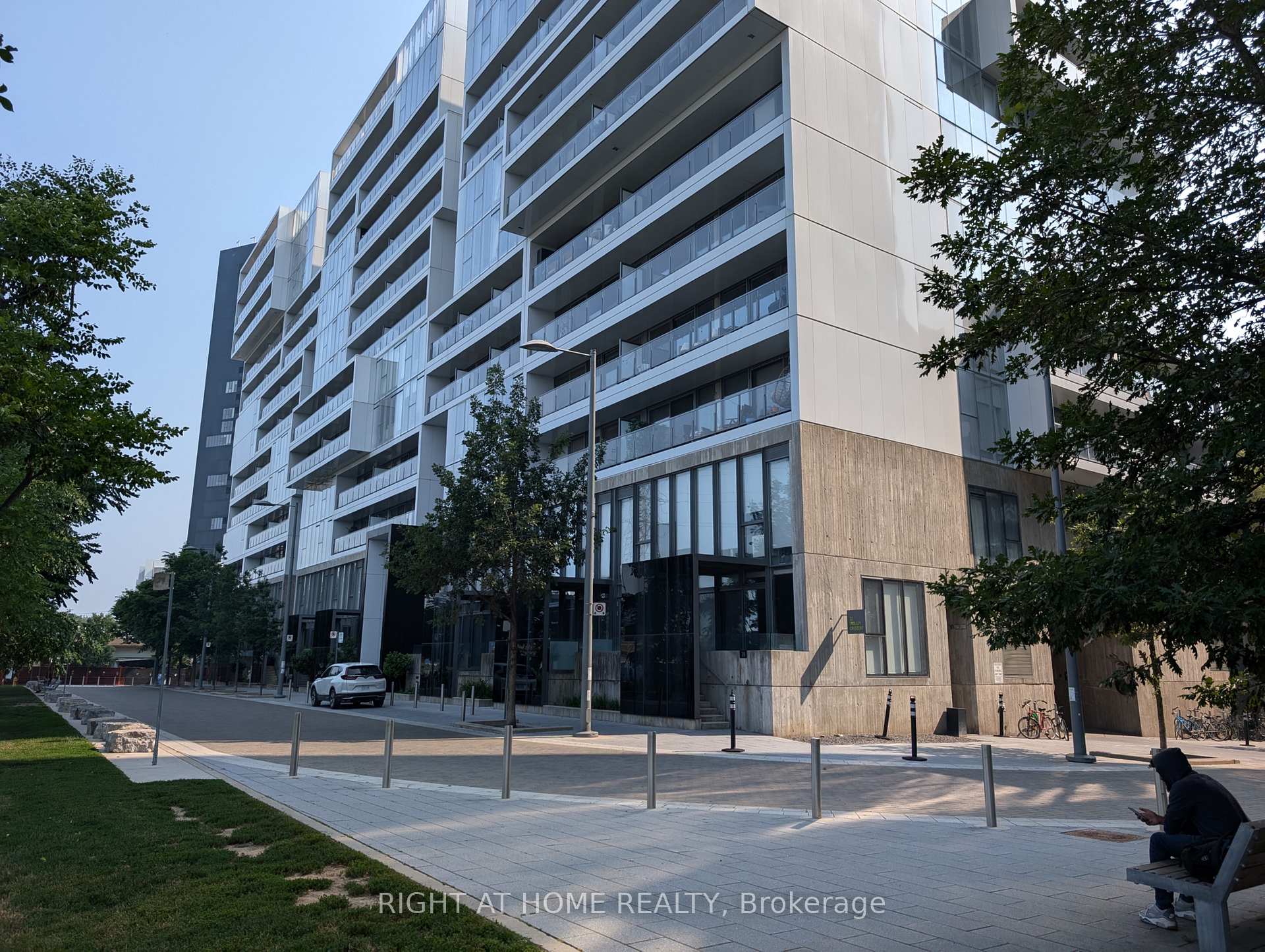 Photo 11 of Unit 618, 32 Trolley Crescent, Toronto, Moss Park — HOMEH