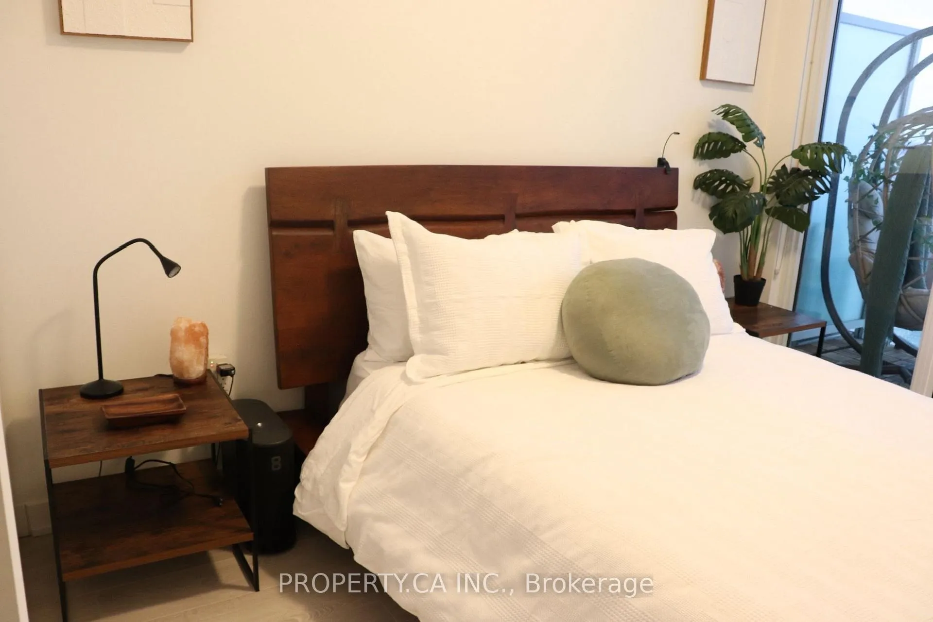 Photo 5 of Unit 3401, 15 Queens Quay E, Toronto, Waterfront Communities — HOMEH