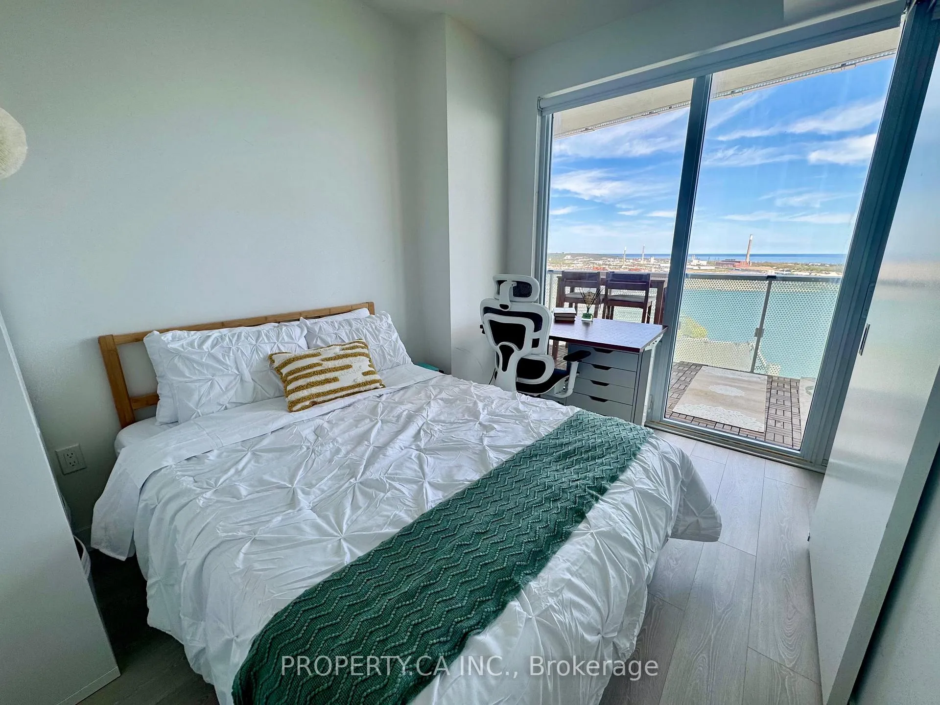 Photo 6 of Unit 3401, 15 Queens Quay E, Toronto, Waterfront Communities — HOMEH