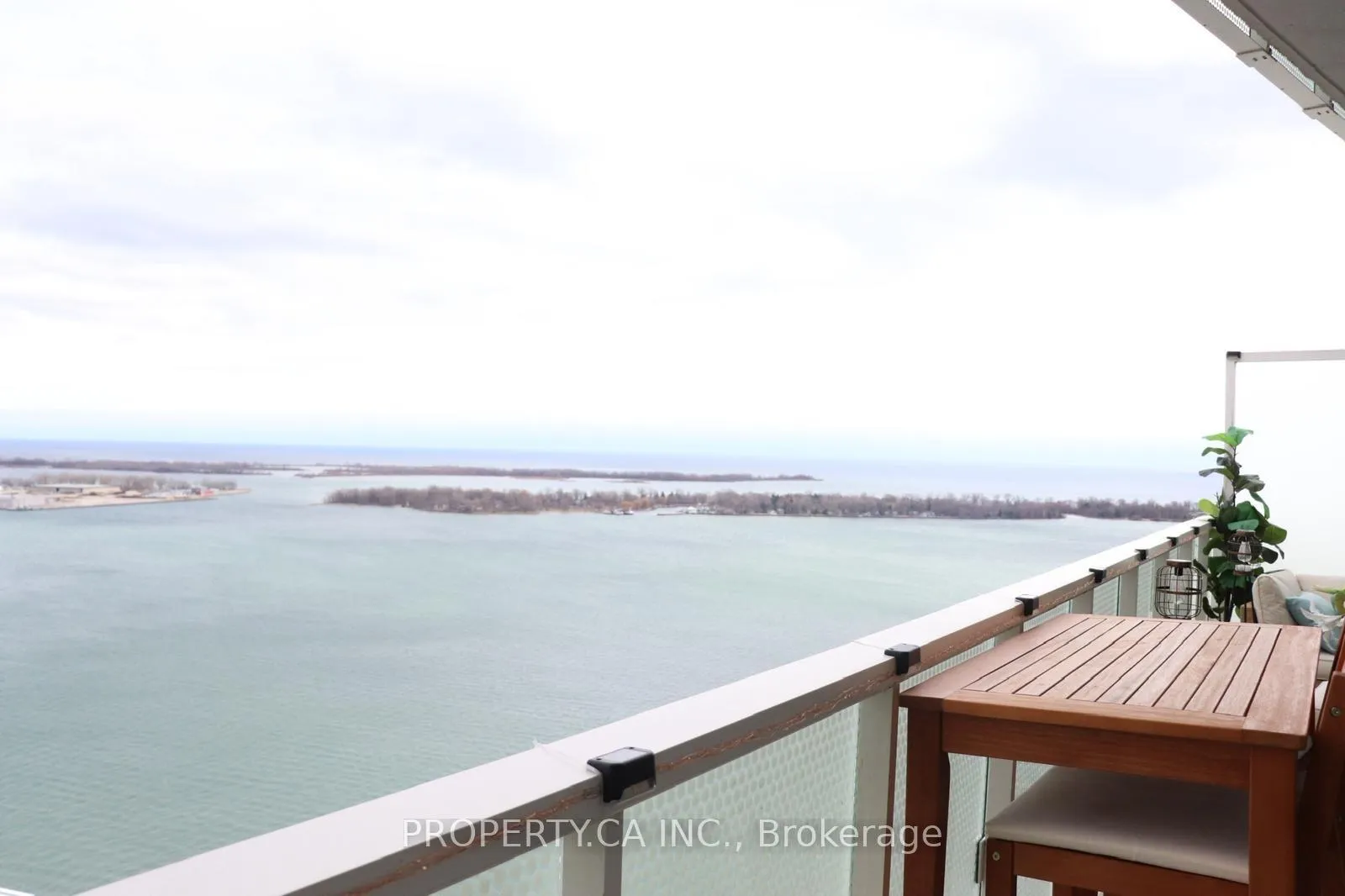 Photo 12 of Unit 3401, 15 Queens Quay E, Toronto, Waterfront Communities — HOMEH