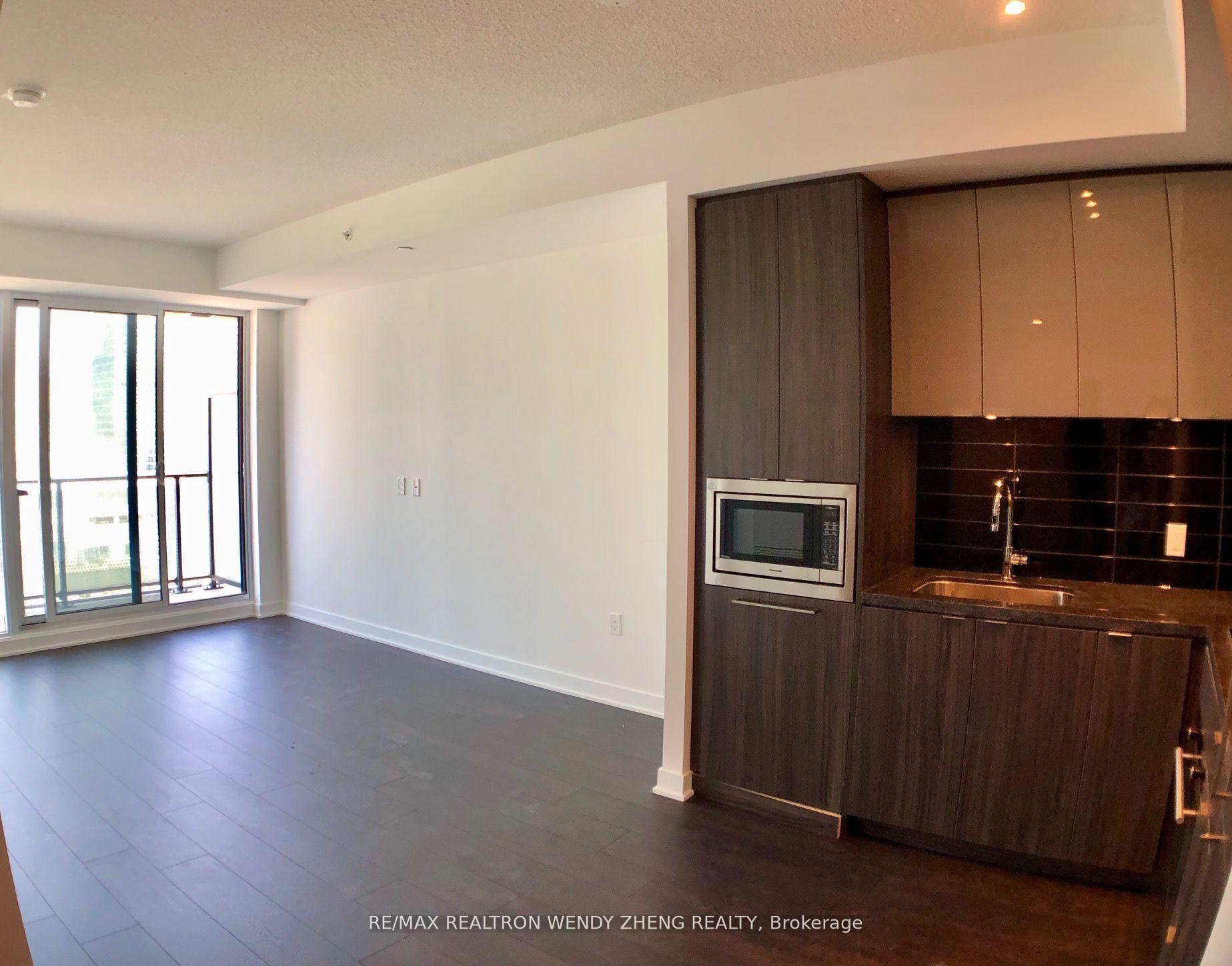 Photo 11 of Unit 4209, 125 Blue Jays Way, Toronto, Waterfront Communities — HOMEH
