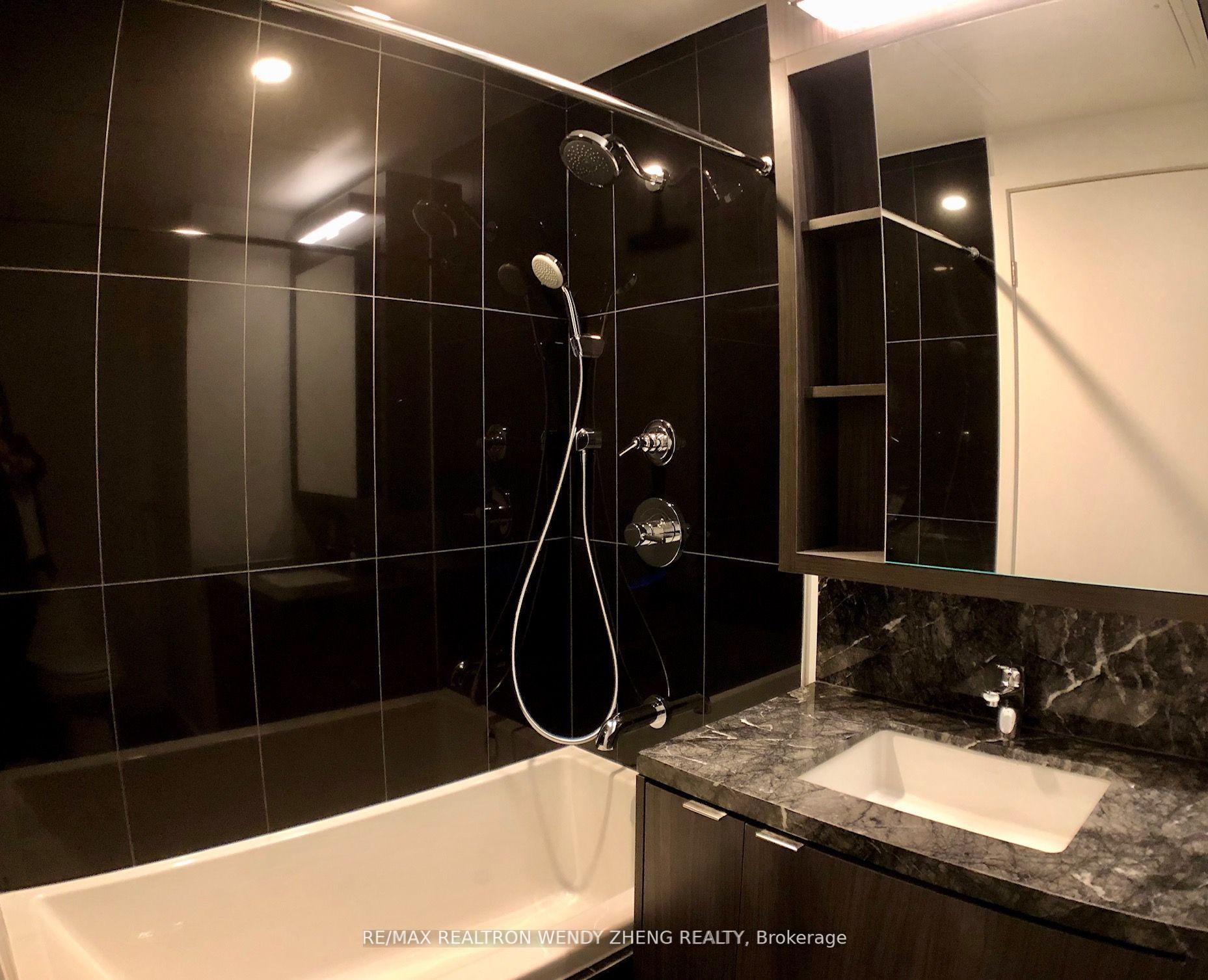 Photo 13 of Unit 4209, 125 Blue Jays Way, Toronto, Waterfront Communities — HOMEH