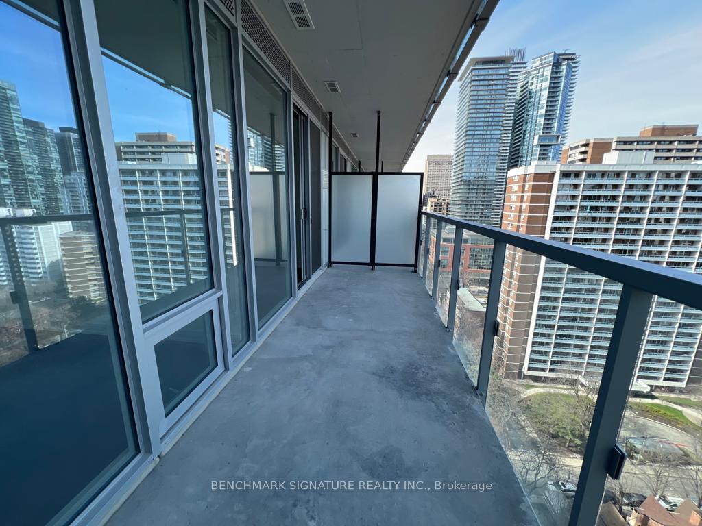 Photo 5 of Unit 1904, 3 Gloucester Street, Toronto, Church-Yonge Corridor — HOMEH