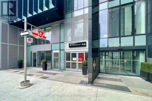 Photo 9 of Unit 1904, 3 Gloucester Street, Toronto, Church-Yonge Corridor — HOMEH
