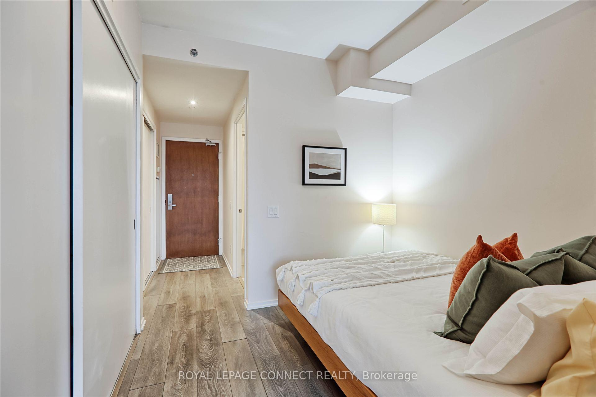 Photo 5 of Unit 503, 783 Bathurst Street, Toronto, University — HOMEH