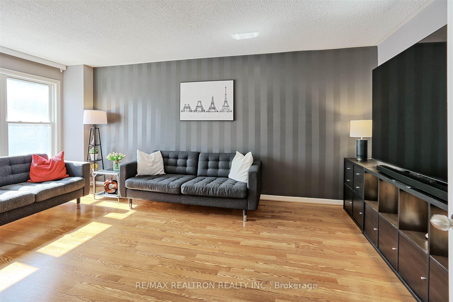 Photo 5 of 21 Nottinghill Road, Markham, German Mills — HOMEH