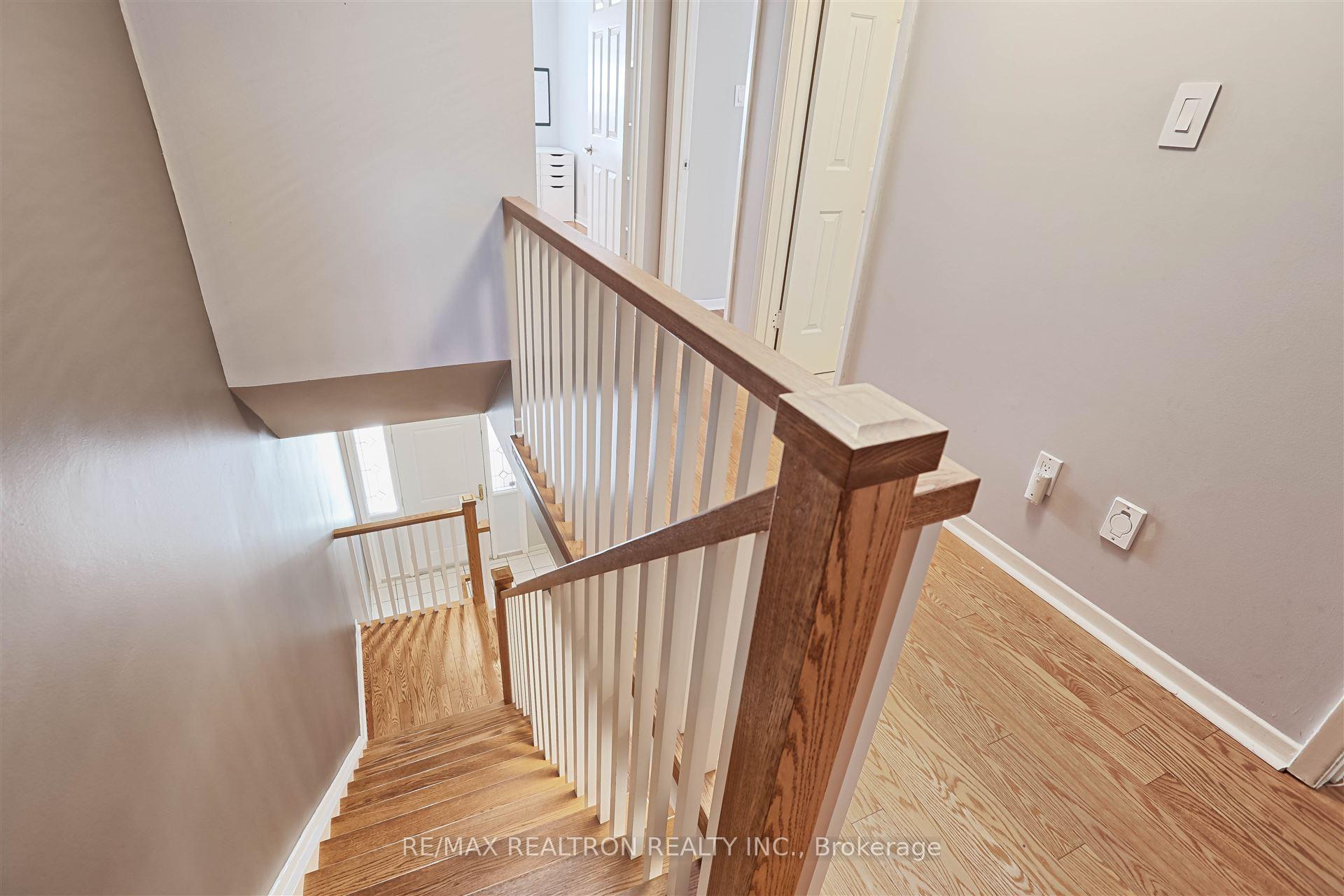Photo 14 of 21 Nottinghill Road, Markham, German Mills — HOMEH