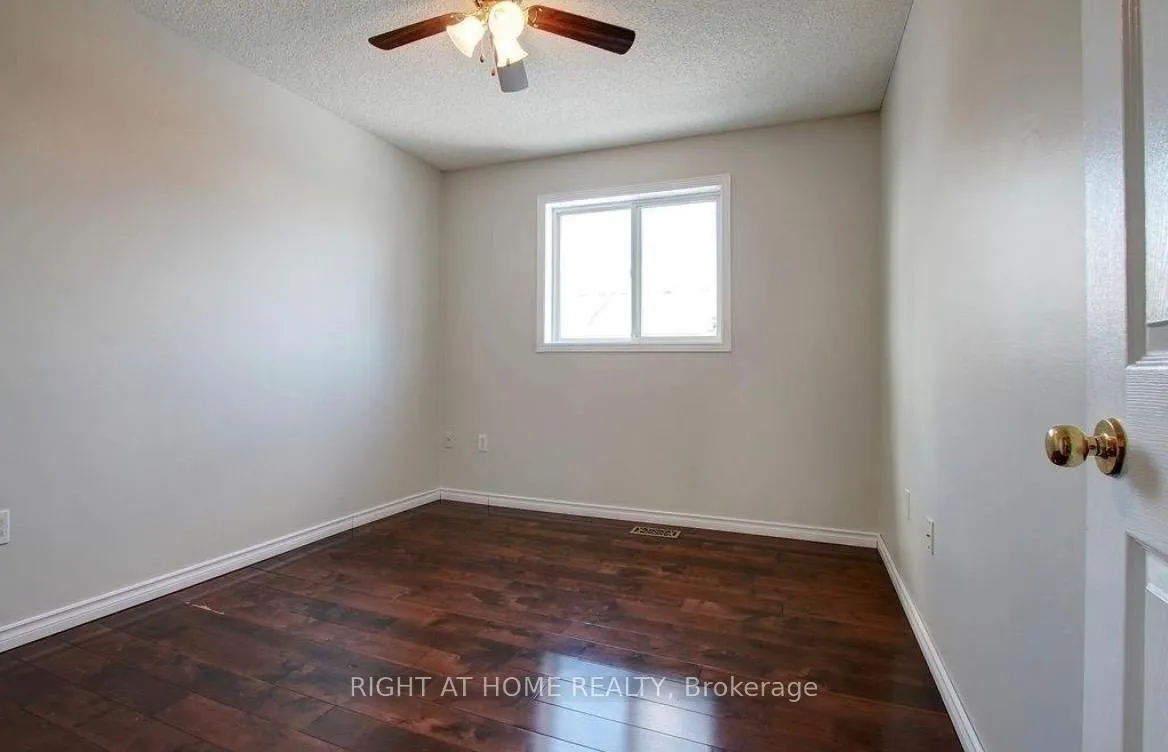 Photo 6 of Unit 43, 104 Frances Avenue, Hamilton, Lakeshore — HOMEH