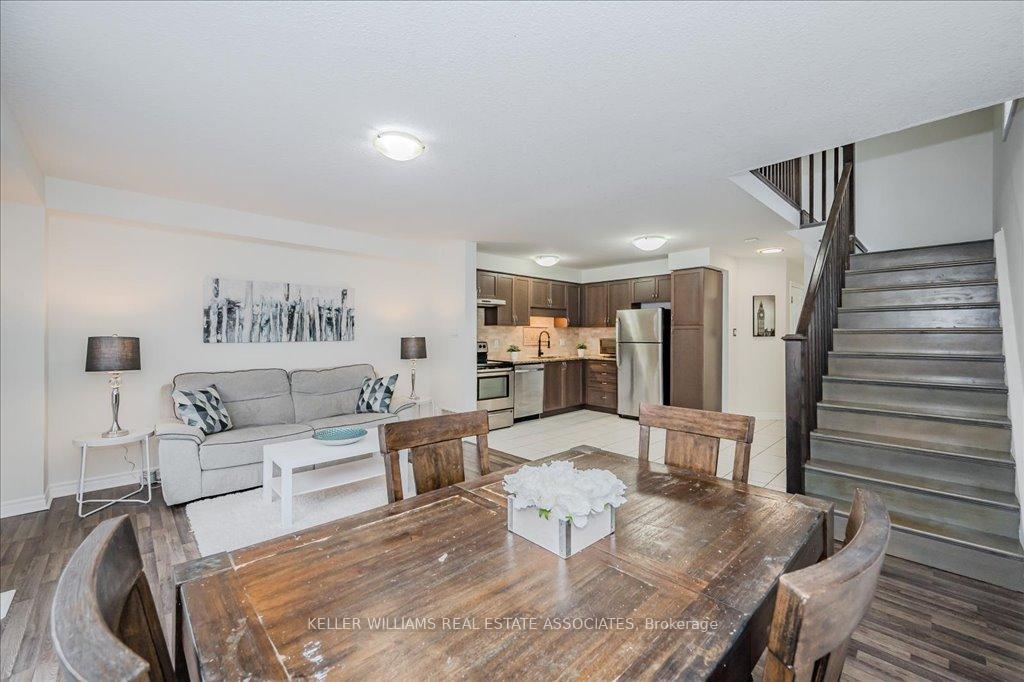 Photo 6 of 30 Arlington Crescent W, Guelph, Pineridge/Westminster Woods — HOMEH
