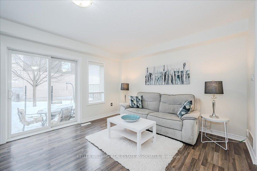 Photo 7 of 30 Arlington Crescent W, Guelph, Pineridge/Westminster Woods — HOMEH