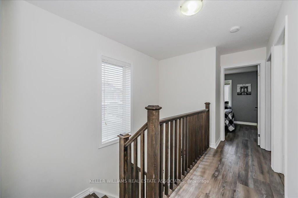 Photo 12 of 30 Arlington Crescent W, Guelph, Pineridge/Westminster Woods — HOMEH