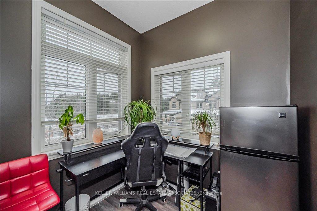 Photo 16 of 30 Arlington Crescent W, Guelph, Pineridge/Westminster Woods — HOMEH
