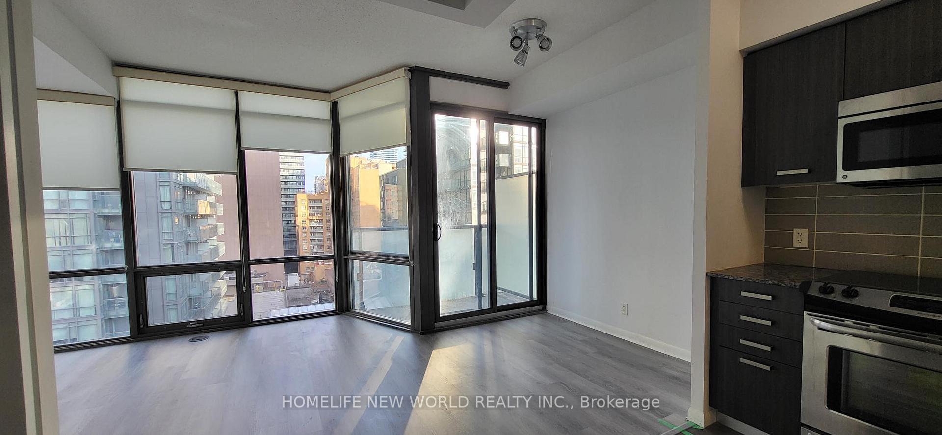 Photo 8 of Unit 807, 832 Bay Street, Toronto, Bay Street Corridor — HOMEH