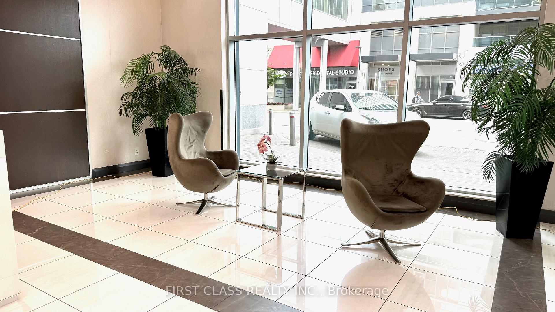 Photo 6 of Unit 2606, 7171 Yonge Street, Markham, Thornhill — HOMEH