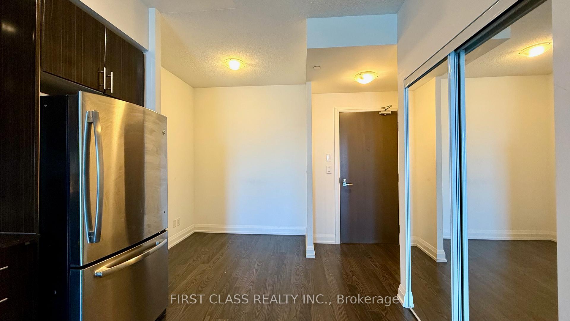 Photo 8 of Unit 2606, 7171 Yonge Street, Markham, Thornhill — HOMEH
