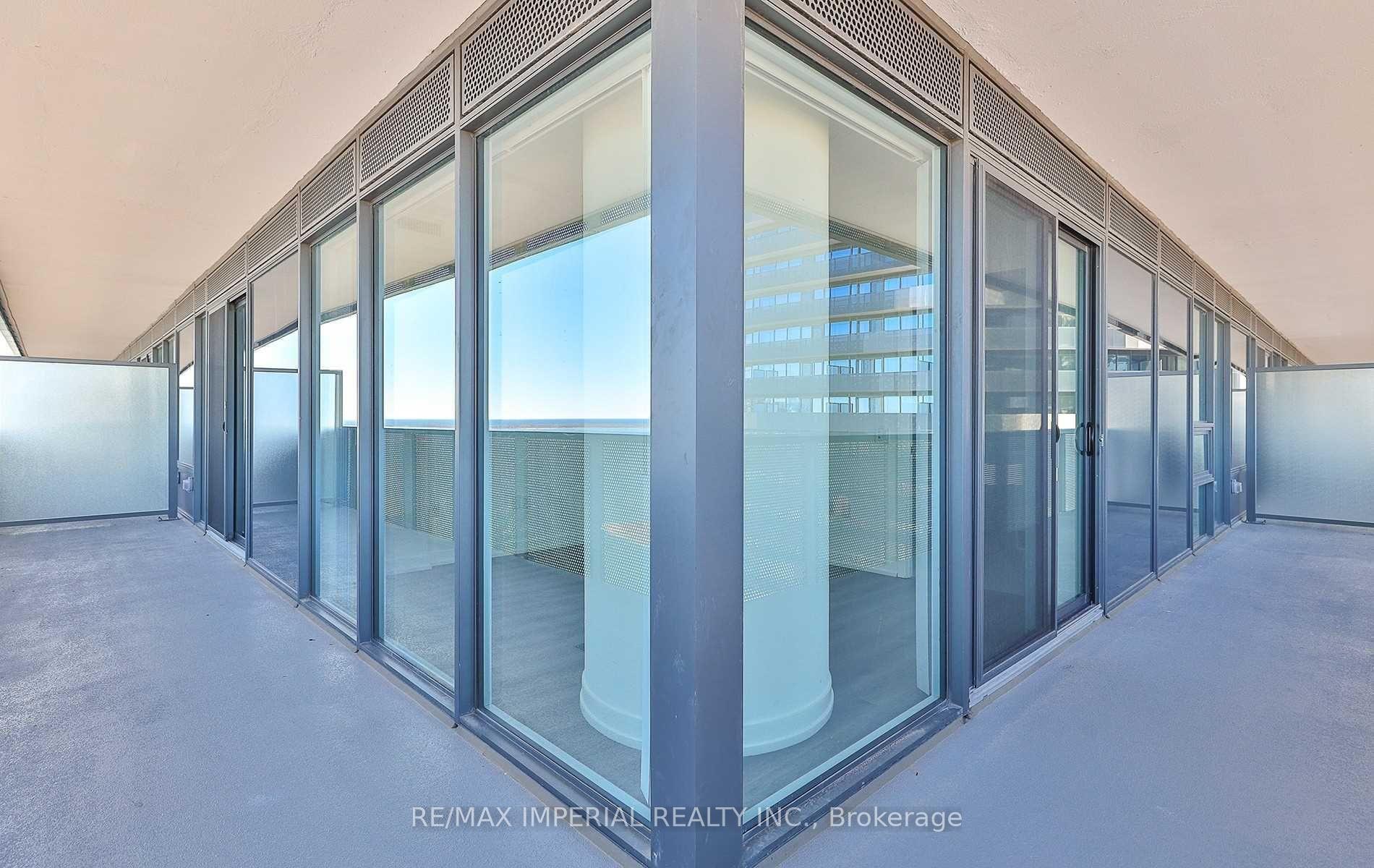 Photo 5 of Unit 3303, 138 Downes Street, Toronto, Waterfront Communities — HOMEH