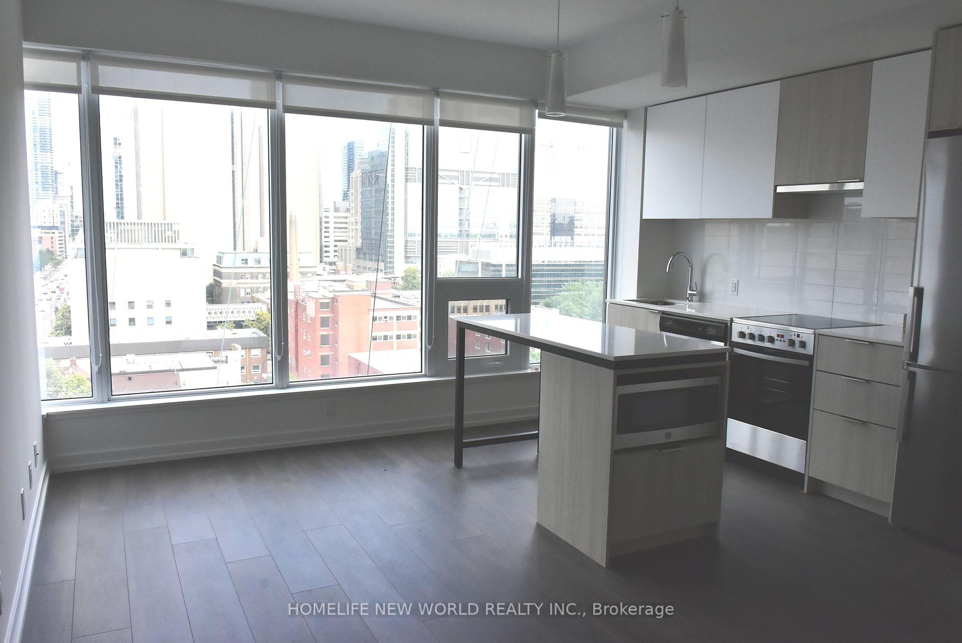 Photo 2 of Unit 907, 203 College Street, Toronto, Kensington-Chinatown — HOMEH
