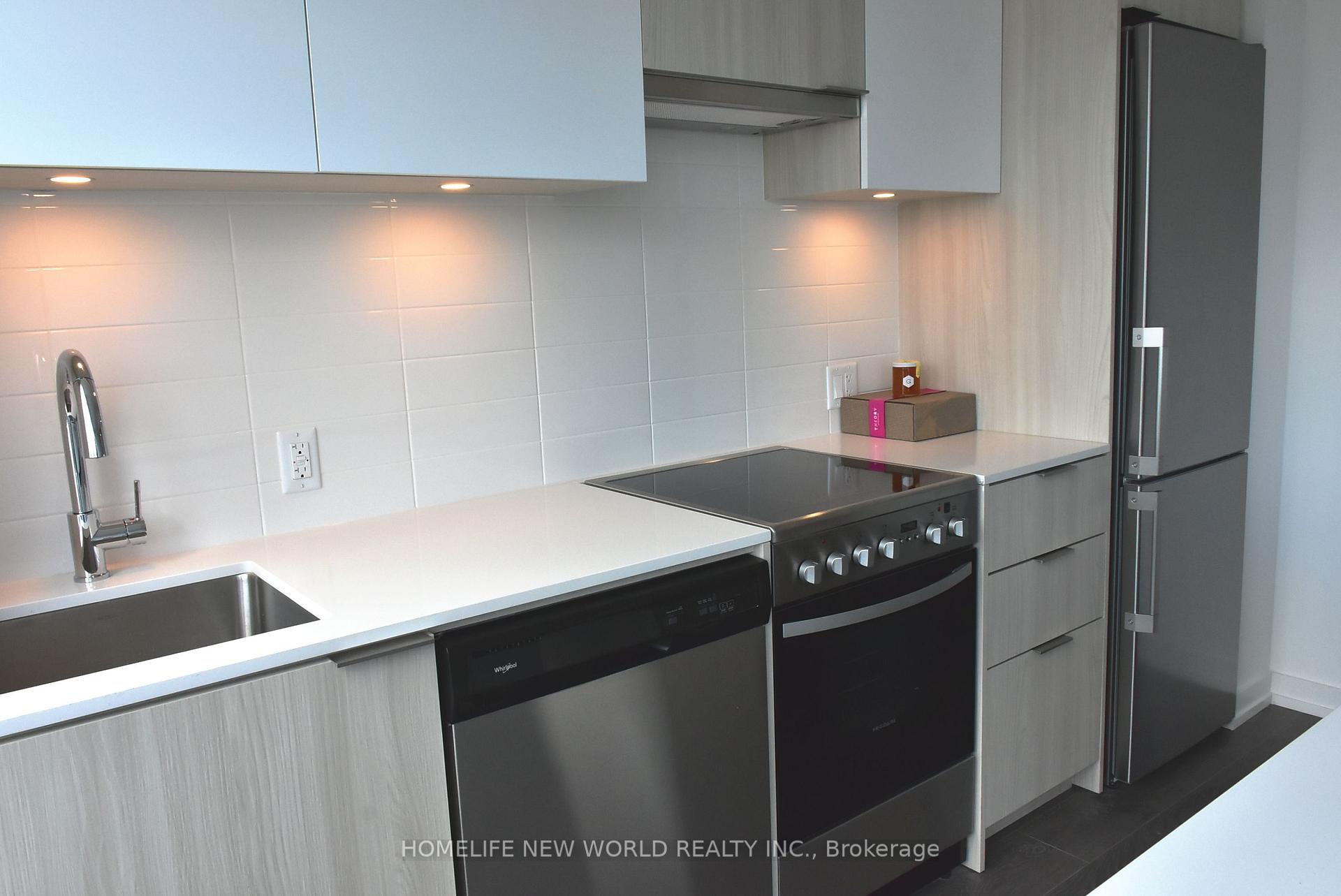 Photo 4 of Unit 907, 203 College Street, Toronto, Kensington-Chinatown — HOMEH
