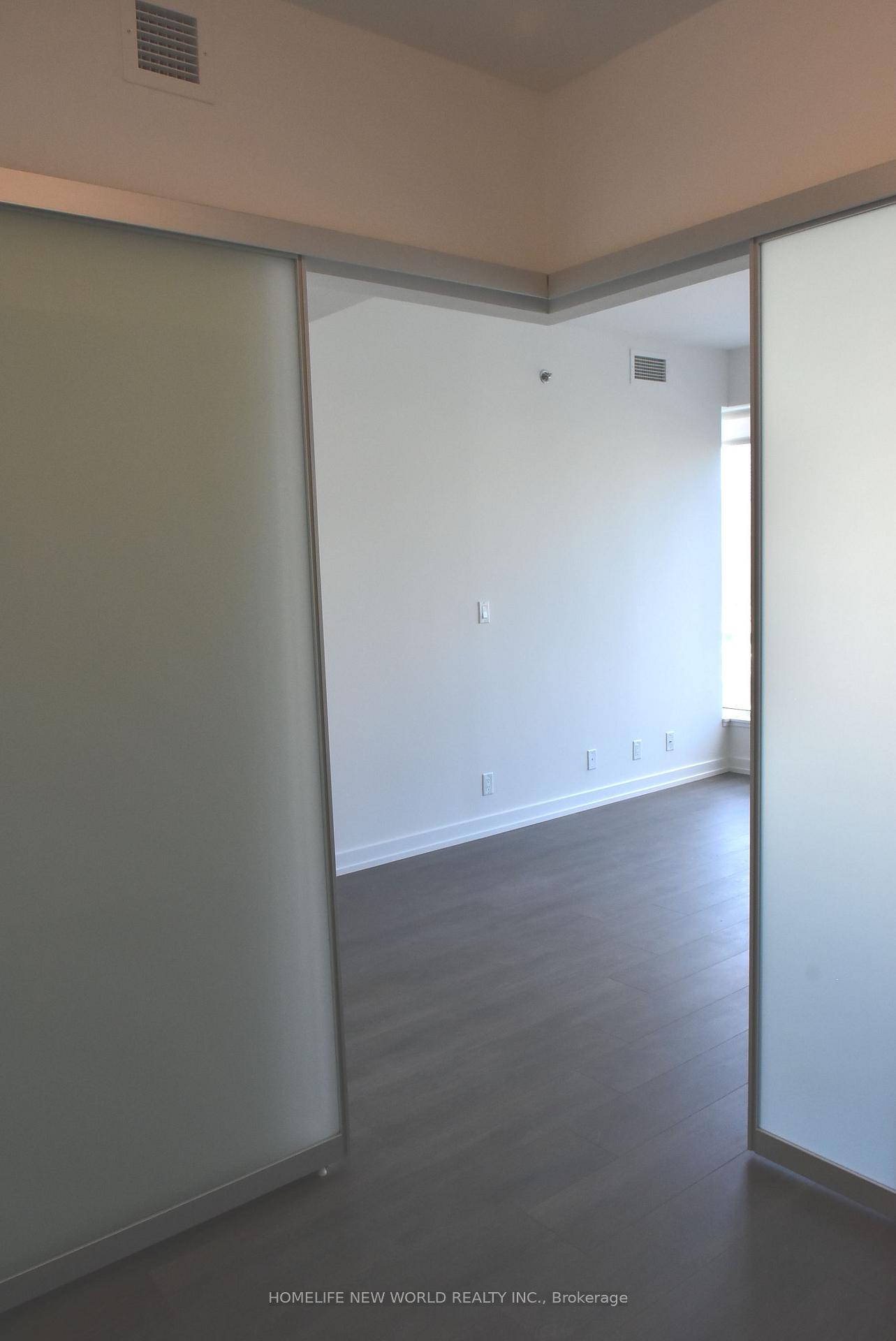 Photo 8 of Unit 907, 203 College Street, Toronto, Kensington-Chinatown — HOMEH