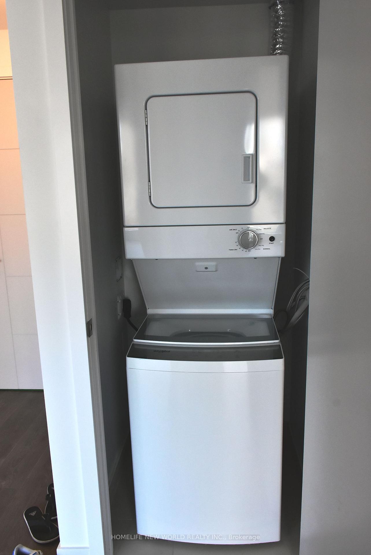 Photo 10 of Unit 907, 203 College Street, Toronto, Kensington-Chinatown — HOMEH
