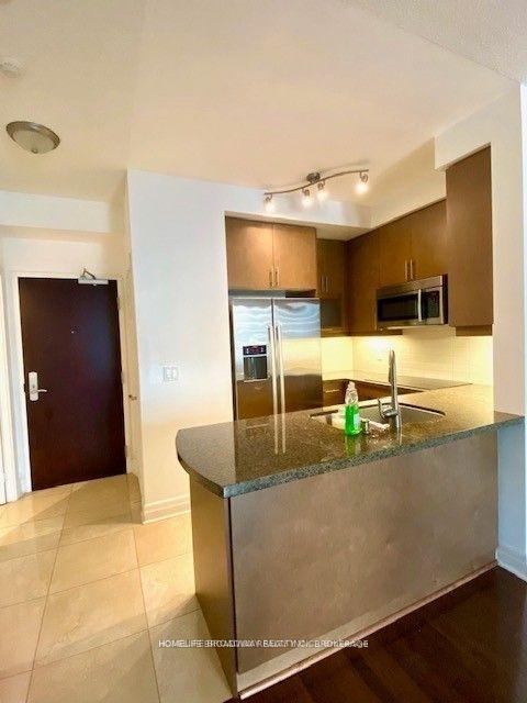 Photo 2 of Unit 1005, 35 Balmuto Street, Toronto, Bay Street Corridor — HOMEH