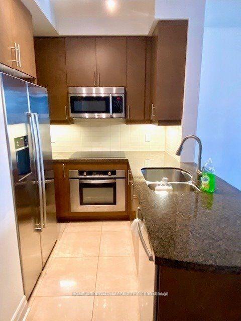 Photo 3 of Unit 1005, 35 Balmuto Street, Toronto, Bay Street Corridor — HOMEH