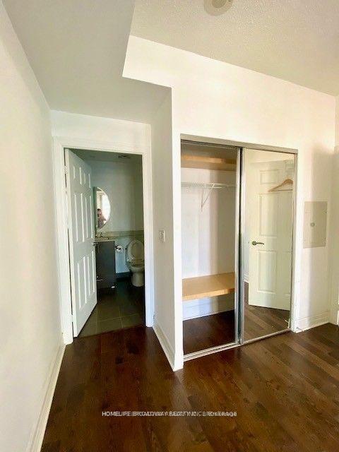 Photo 9 of Unit 1005, 35 Balmuto Street, Toronto, Bay Street Corridor — HOMEH