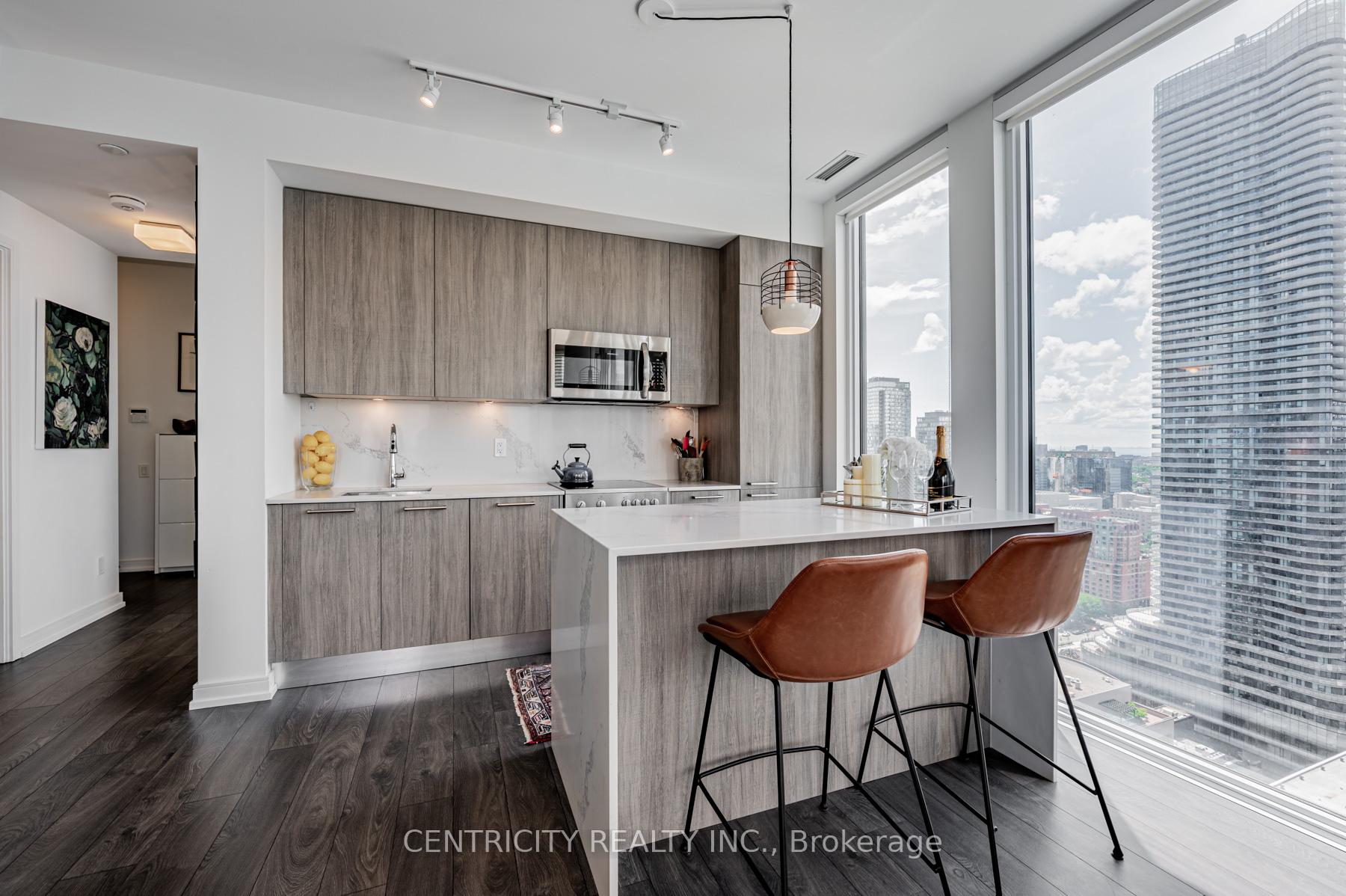 Photo 7 of Unit 3009, 28 Wellesley Street E, Toronto, Church-Yonge Corridor — HOMEH