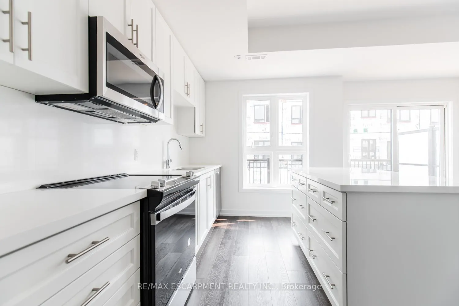 Photo 7 of Unit 15, 70 Kenesky Drive, Hamilton, Waterdown — HOMEH