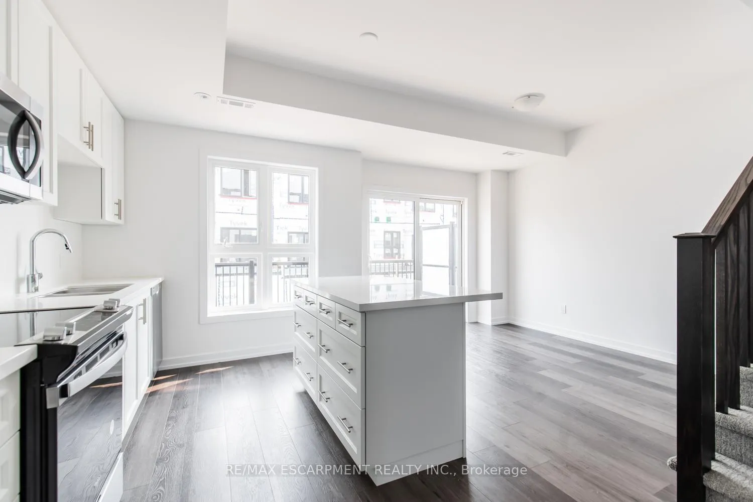 Photo 8 of Unit 15, 70 Kenesky Drive, Hamilton, Waterdown — HOMEH