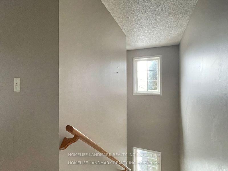 Photo 7 of 72 Dunsmore Lane, Barrie, Georgian Drive — HOMEH