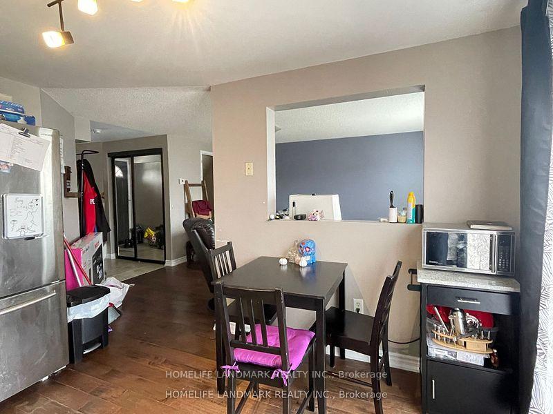 Photo 8 of 72 Dunsmore Lane, Barrie, Georgian Drive — HOMEH
