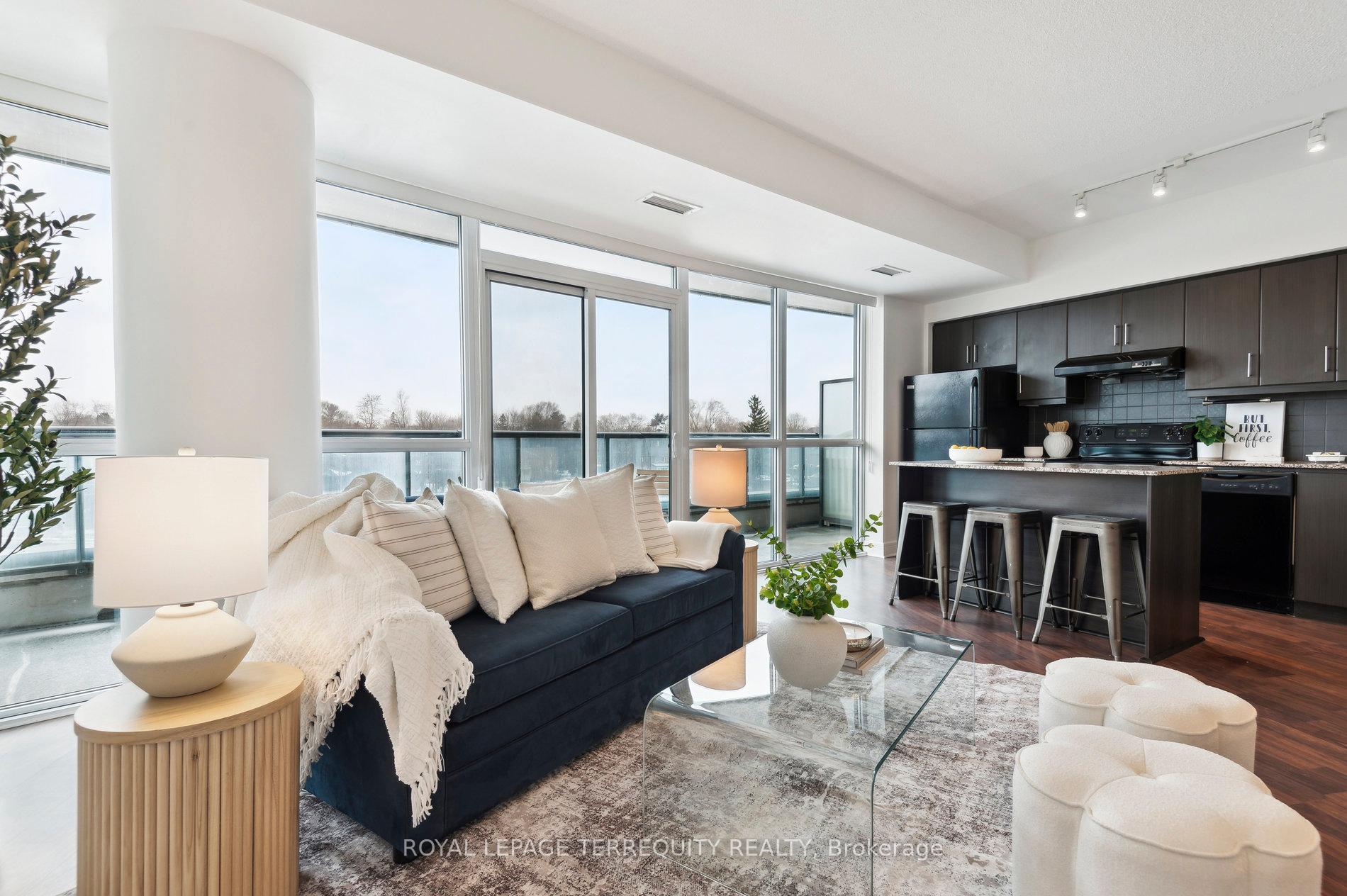 Photo 2 of Unit 321, 35 Brian Peck Crescent, Toronto, Thorncliffe Park — HOMEH
