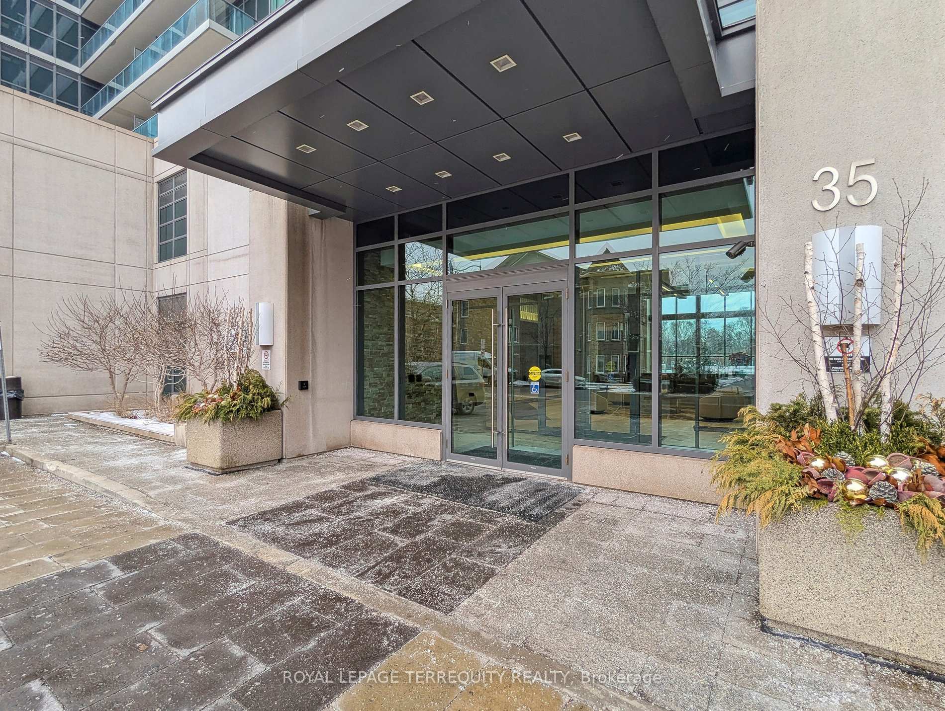 Photo 26 of Unit 321, 35 Brian Peck Crescent, Toronto, Thorncliffe Park — HOMEH