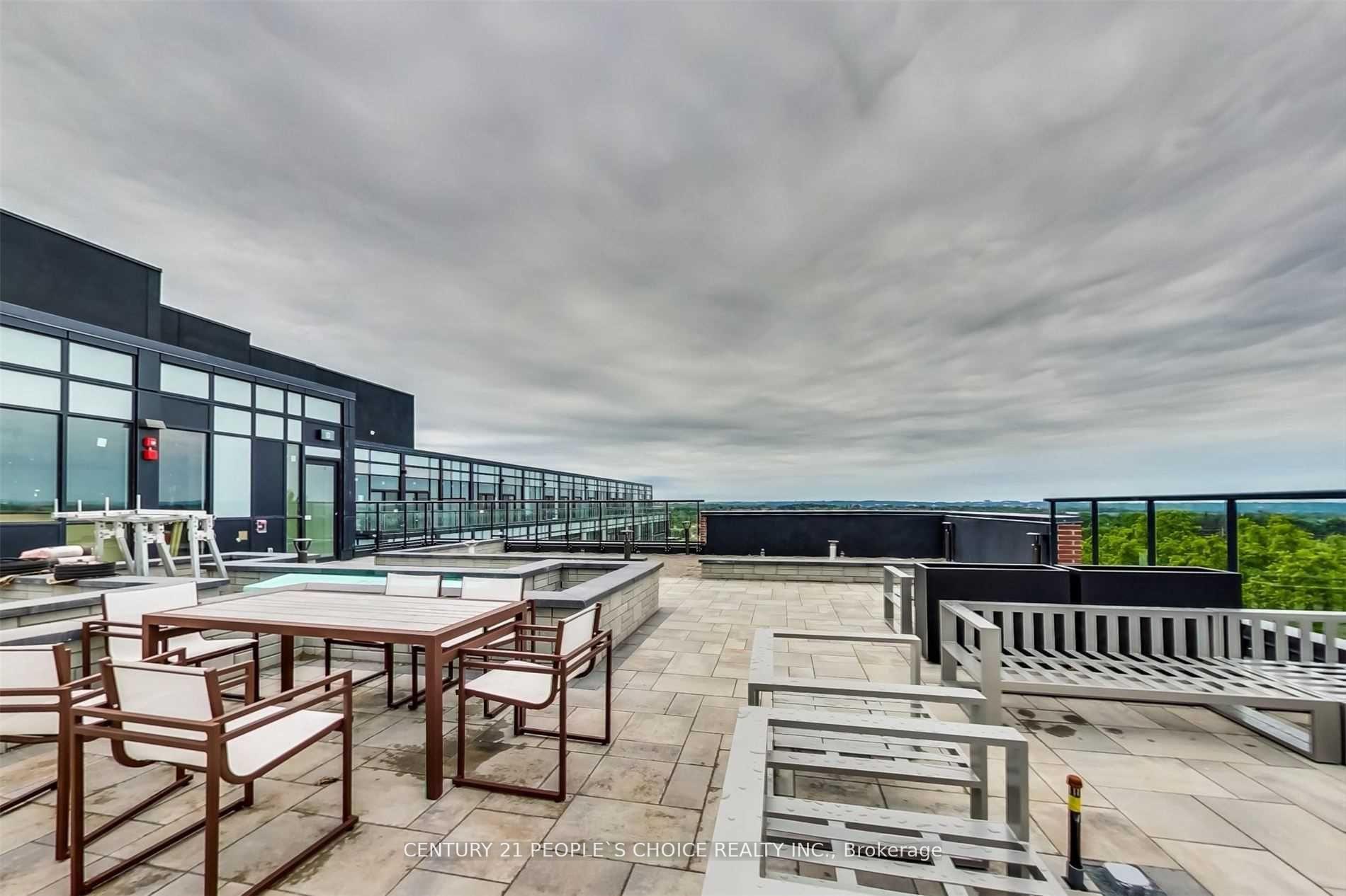 Photo 14 of Unit 528, 681 Yonge Street, Barrie, 400 North — HOMEH