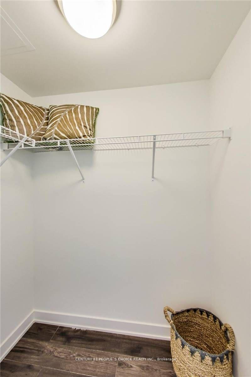 Photo 32 of Unit 528, 681 Yonge Street, Barrie, 400 North — HOMEH
