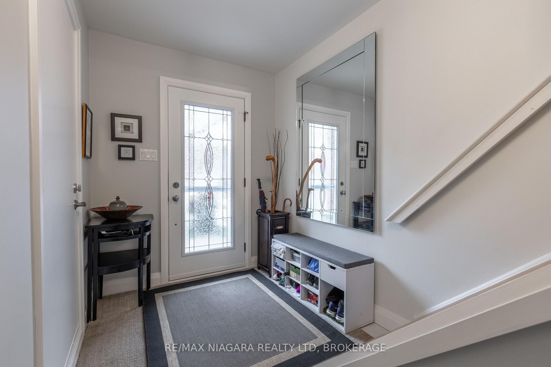 Photo 10 of Unit 5, 130 Livingston Avenue, Grimsby, Grimsby West — HOMEH