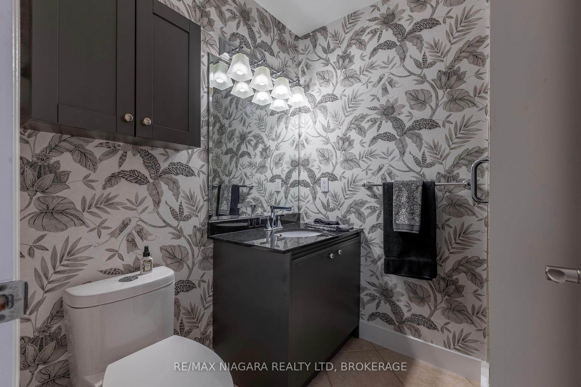 Photo 24 of Unit 5, 130 Livingston Avenue, Grimsby, Grimsby West — HOMEH